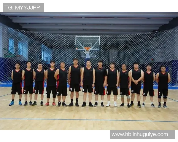 成都篮球队荣登篮球战术排行榜第三名引发热议 成都篮球队荣登篮球战术排行榜第三名引发热议